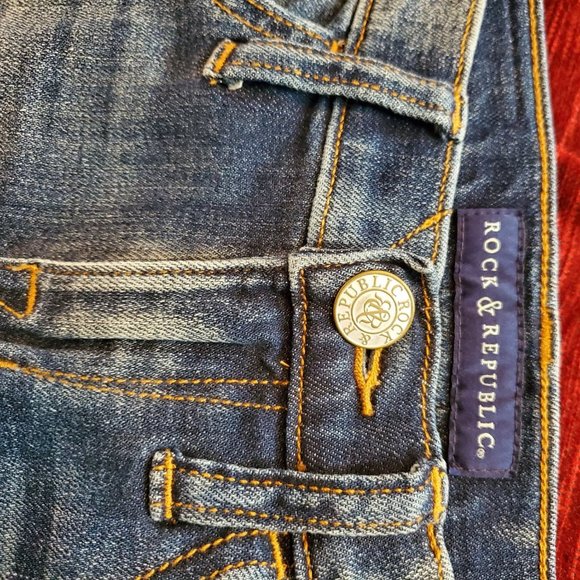 Rock and Republic Distressed Skinny Jeans! Size 2 - Picture 7 of 10